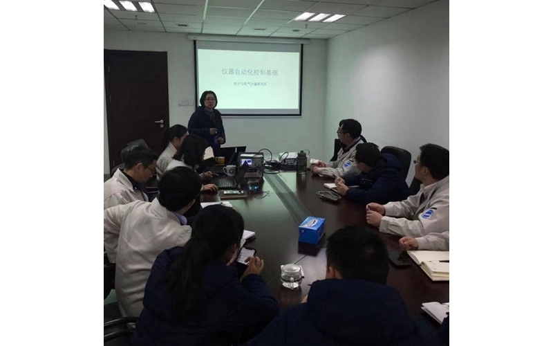 江蘇省計(jì)量院電子所組織有關(guān)儀器自動化測試的內(nèi)部技術(shù)培訓(xùn)