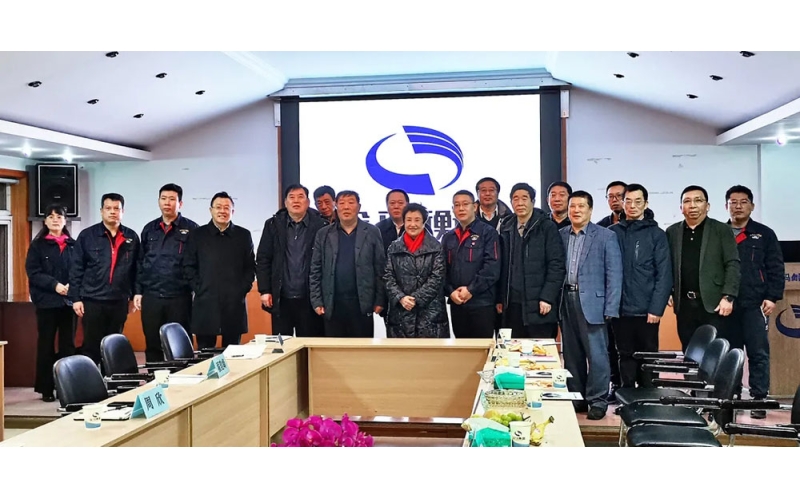 全國(guó)政協(xié)常委、原遼寧省政協(xié)副主席姜笑琴一行 蒞臨大連金馬衡器考察